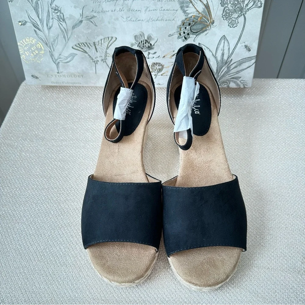 Style & Co. Seleeney Black and Tan Wedge Espadrilles Size 9.5